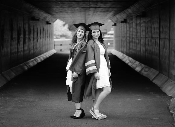 Nell & Mel GRAD23 113-2