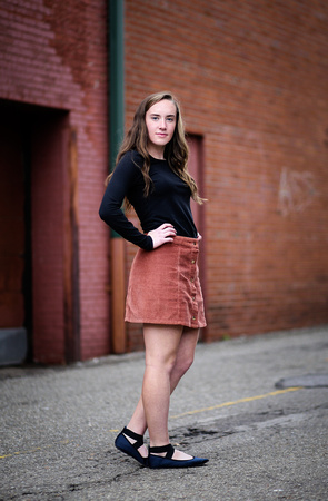 Maddy N SENIOR18 273-2